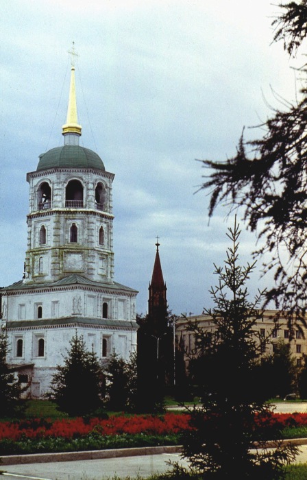 Одно из первых каменных сооружений Иркутска. Одно из первых каменных сооружений Иркутска.