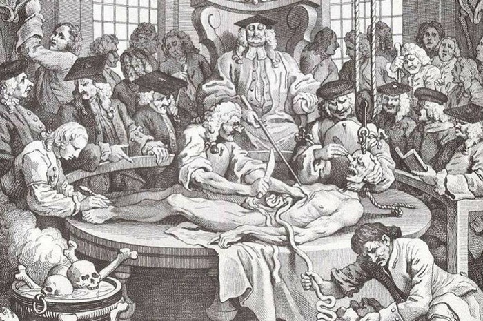 При мед.институтах в XIX веке держали внештатных похитителей трупов. При мед.институтах в XIX веке держали внештатных похитителей трупов.