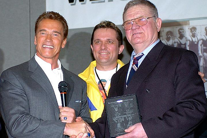 Арнольд Шварцнеггер со своим кумиром Леонидом Жаботинским Арнольд Шварцнеггер со своим кумиром Леонидом Жаботинским