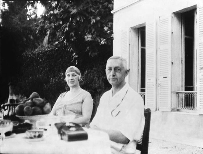 Иван Бунин с женой Верой | Фото: russkiymir.ru Иван Бунин с женой Верой | Фото: russkiymir.ru