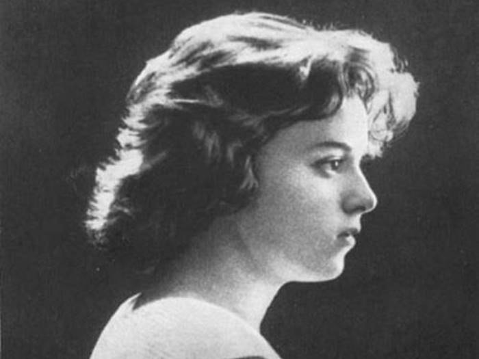 Женщина, которая вдохновила Есенина на цикл *Любовь хулигана* | Фото: liveinternet.ru Женщина, которая вдохновила Есенина на цикл *Любовь хулигана* | Фото: liveinternet.ru