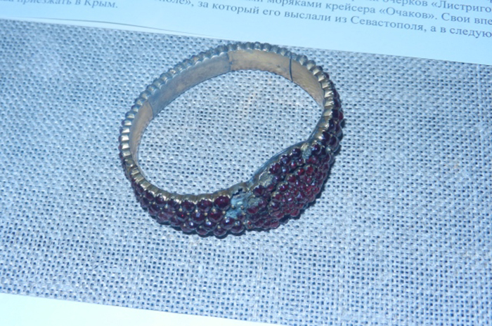 Гранатовый браслет - семейная реликвиях Куприных