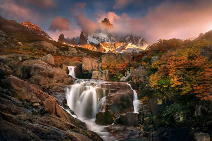 Вторая самая популярная достопримечательность национального парка Лос-Глосьярес высотой над уровнем моря - 3359 метров. Вторая самая популярная достопримечательность национального парка Лос-Глосьярес высотой над уровнем моря - 3359 метров.