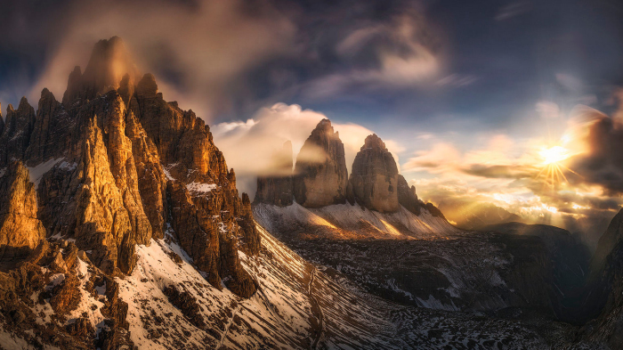 Высочайшая горная система в Западной Европе. Высота над уровнем моря - 2999 метров. Высочайшая горная система в Западной Европе. Высота над уровнем моря - 2999 метров.