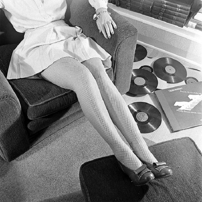 Нейлоновые чулки с рельефным узором, 1943 год Нейлоновые чулки с рельефным узором, 1943 год