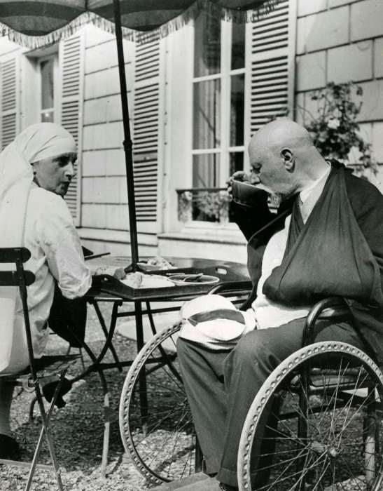 Бывший губернатор Тульской губернии, живущий на пожертвования баронессы Марии Матавтиной-Маковской.