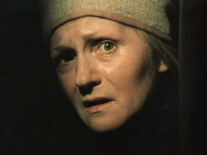 Клара Румянова в фильме *Мертвые души*, 1984 | Фото: kino-teatr.ru Клара Румянова в фильме *Мертвые души*, 1984 | Фото: kino-teatr.ru