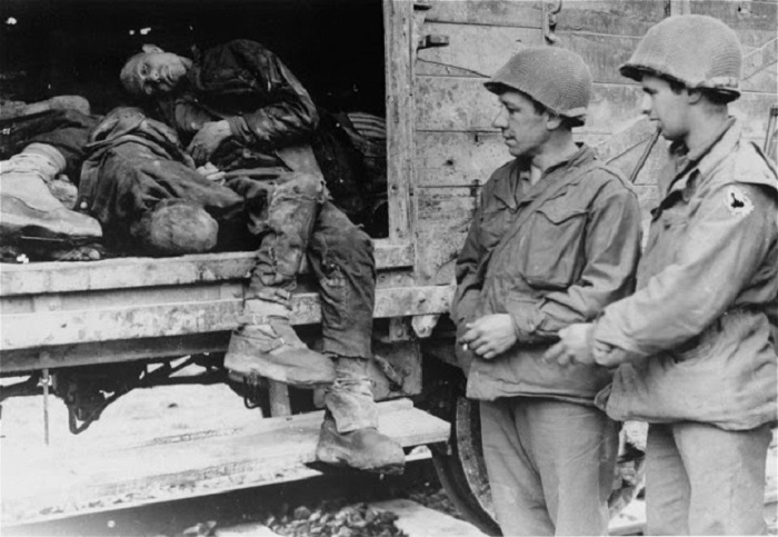 Один из немногих оставшихся в живых. Один из немногих оставшихся в живых.