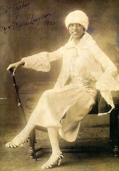 Жозефина в образ островитянки. Жозефина в образ островитянки.