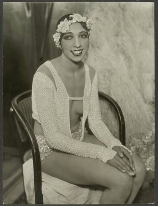 Фрида Джозефин МакДональд любила гримасничать. Фрида Джозефин МакДональд любила гримасничать.