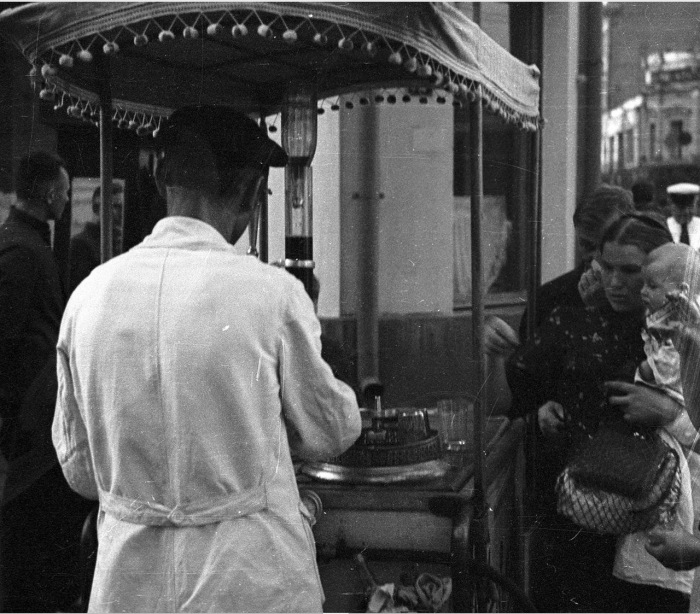 Актовый зал в одной из Московских школ. Актовый зал в одной из Московских школ.