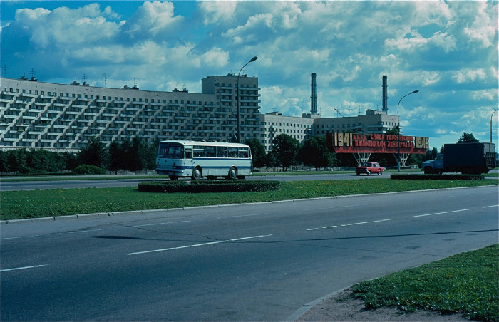 Мемориал защитникам Ленинграда на окраине города.<br> СССР, Ленинград, 1981 год. Мемориал защитникам Ленинграда на окраине города.<br> СССР, Ленинград, 1981 год.
