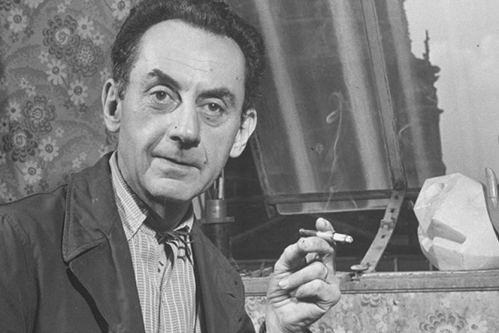 Знаменитый фотограф Ман Рэй | Фото: cloudfront.net Знаменитый фотограф Ман Рэй | Фото: cloudfront.net