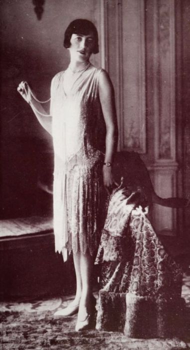 Нежность и неразгаданность в движениях. Нежность и неразгаданность в движениях.