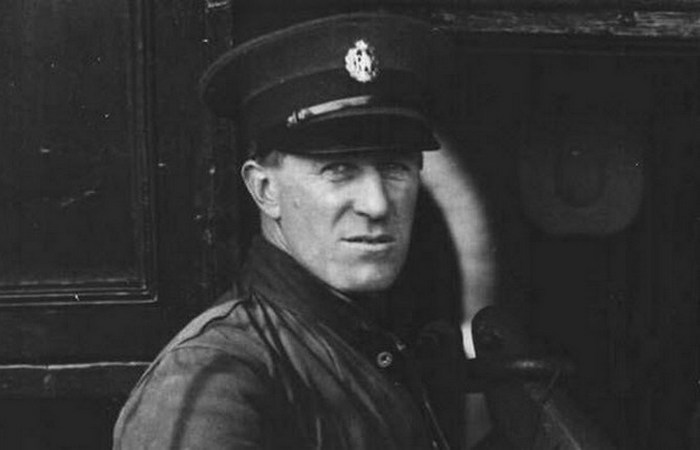 Лоуренс Аравийский ненавидел известность. Лоуренс Аравийский ненавидел известность.