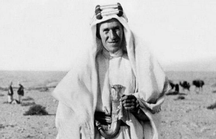 Лоуренс Аравийский в одиночку прошел всю Сирию. Лоуренс Аравийский в одиночку прошел всю Сирию.