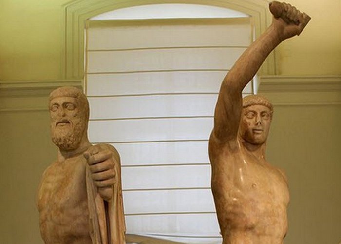 Скандал Скандал