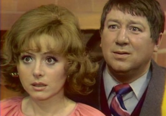 Кадр из телепередачи *Кабачок 13 стульев* | Фото: liveinternet.ru Кадр из телепередачи *Кабачок 13 стульев* | Фото: liveinternet.ru