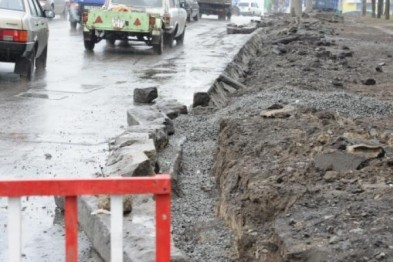 Правительство Севастополя обещает устранить все аварийные разрытия до декабря