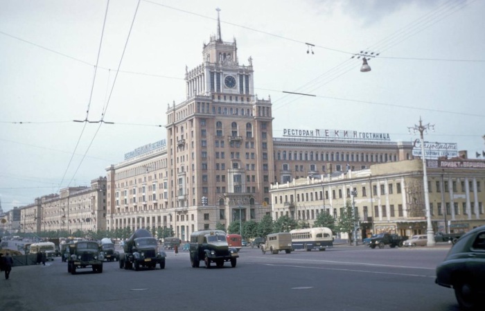 Гостиница Пекин на Большой Садовой. СССР, Москва, 1959 год. Гостиница Пекин на Большой Садовой. СССР, Москва, 1959 год.