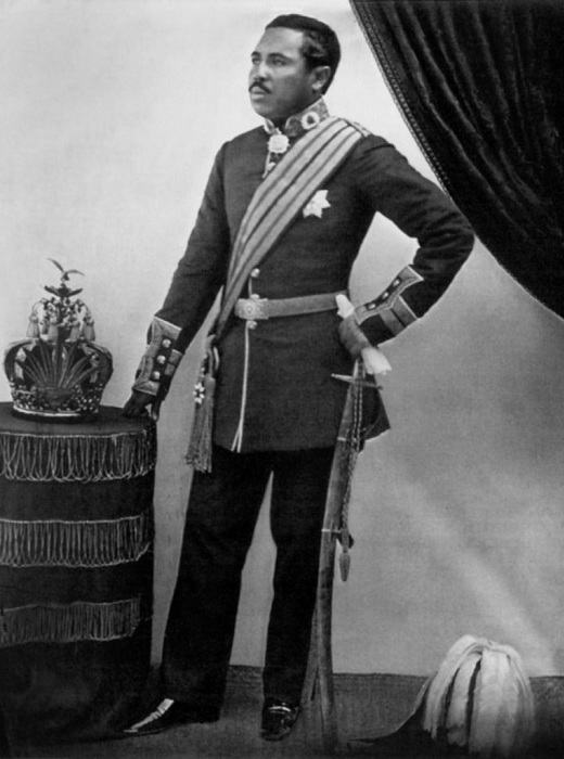 Радама II - сын Ранавалуны I. | Фото: april-knows.ru. Радама II - сын Ранавалуны I. | Фото: april-knows.ru.