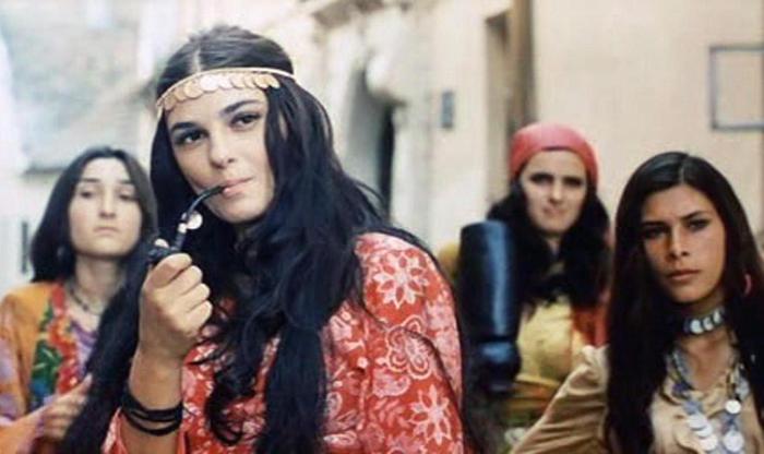 Мелодрама «Табор уходит в небо», режиссёр Эмиль Лотяну. / Фото: tv.pgtrk.ru Мелодрама «Табор уходит в небо», режиссёр Эмиль Лотяну. / Фото: tv.pgtrk.ru