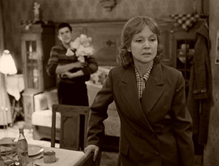 Всего пять вечеров оказалось достаточно, чтобы забытая любовь вспыхнула с новой силой. | Фото: pinstake.com Всего пять вечеров оказалось достаточно, чтобы забытая любовь вспыхнула с новой силой. | Фото: pinstake.com