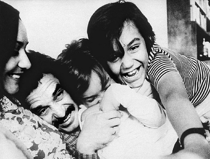 Счастливы вместе! Счастливы вместе!