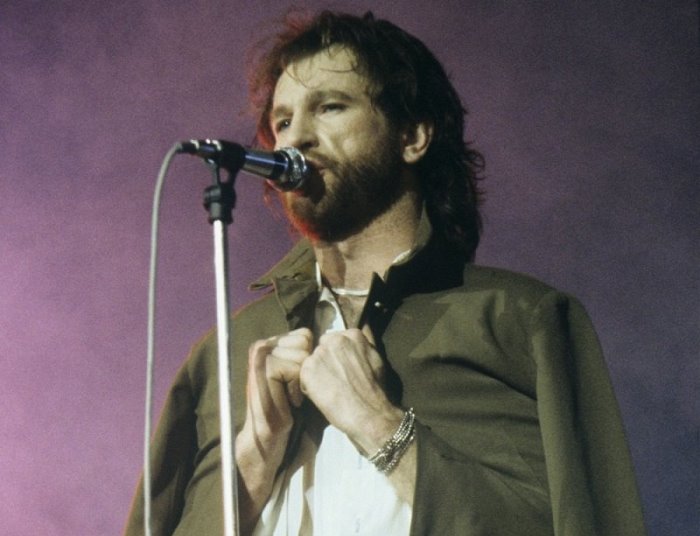 Игорь Тальков на сцене | Фото: makataka.ru Игорь Тальков на сцене | Фото: makataka.ru