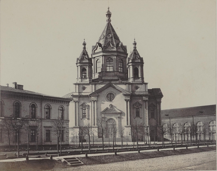 Первый каменный храм Санкт-Петербурга. Первый каменный храм Санкт-Петербурга.