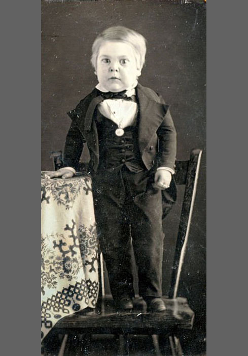 Чарльз Шервуд Страттон в возрасте 10 лет. Чарльз Шервуд Страттон в возрасте 10 лет.