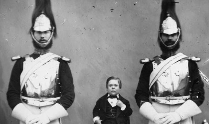 Генерал Том-Там с гвардейцами. Генерал Том-Там с гвардейцами.