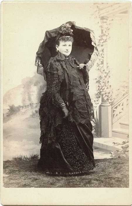 Беременные в викторианскую эпоху боялись солнца. | Фото: livemaster.ru. Беременные в викторианскую эпоху боялись солнца. | Фото: livemaster.ru.