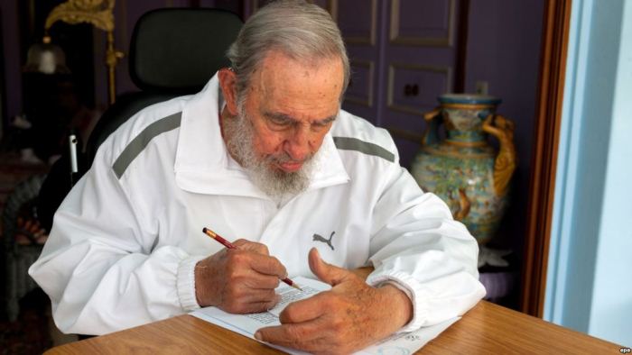 Фидель Кастро в спортивном костюме вместо привычной военной формы. Фото: rusila.su Фидель Кастро в спортивном костюме вместо привычной военной формы. Фото: rusila.su