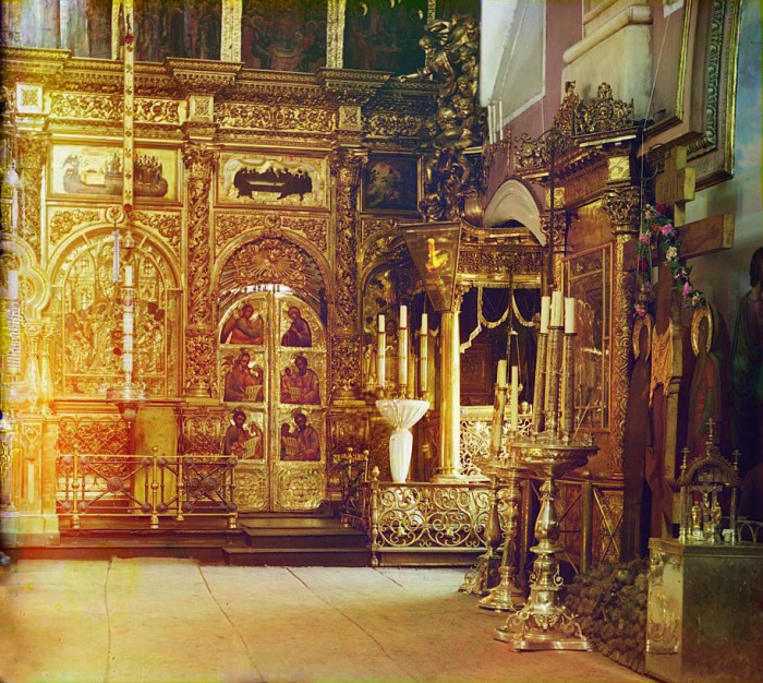 Алтарь Спасо-Преображенского собора в Твери.