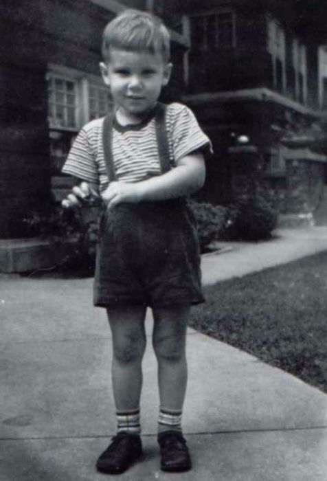 До начала актерской карьеры Харрисон считался одним из лучших плотников в Голливуде. До начала актерской карьеры Харрисон считался одним из лучших плотников в Голливуде.