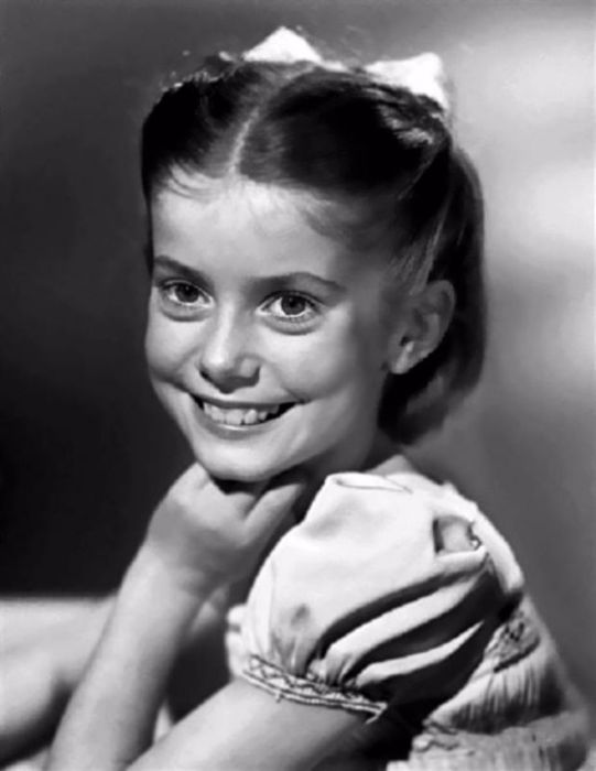 Актриса, которая практически сразу обрела статус звезды. Актриса, которая практически сразу обрела статус звезды.