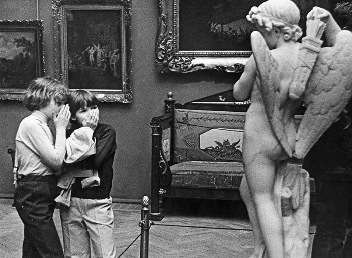 В историческом зале столько красивых экспонатов.