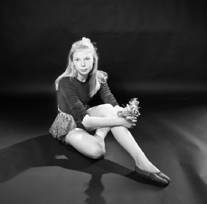 Теплый костюм с длинными рукавами для тренировок в зимнее время. Теплый костюм с длинными рукавами для тренировок в зимнее время.