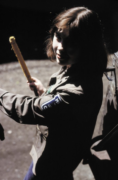 Проводница в спальном вагоне на станции в Мариинске. Проводница в спальном вагоне на станции в Мариинске.