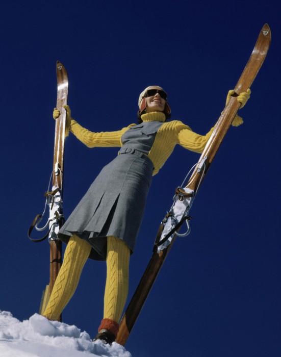 Январский выпуск журнала Vogue 1941 года. Январский выпуск журнала Vogue 1941 года.