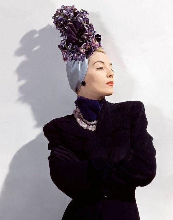 Многоликий облик головного убора, 1941 год. Многоликий облик головного убора, 1941 год.