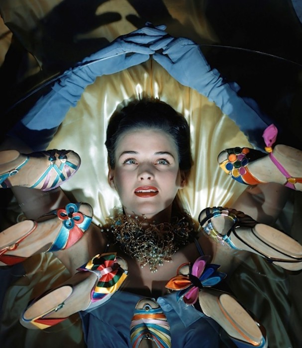 Журнал Vogue, октябрь 1941 года. Журнал Vogue, октябрь 1941 года.