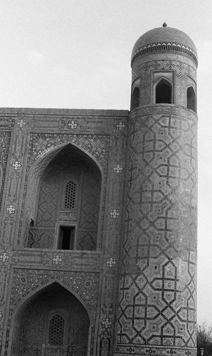 Городская достопримечательность. СССР, Узбекистан, Самарканд, 1984 год. Городская достопримечательность. СССР, Узбекистан, Самарканд, 1984 год.