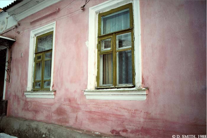  Розовый дом на окраине. СССР, Пятигорск, 1988 год.