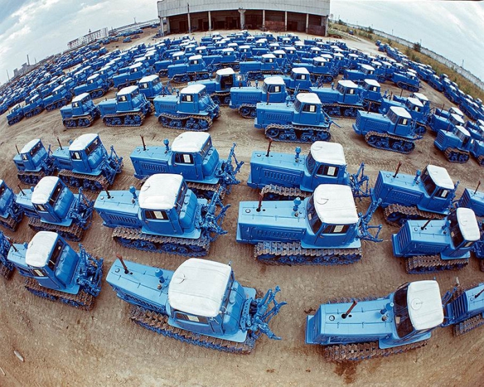 Машины готовы к работе. Машины готовы к работе.