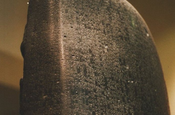 Ассирийская армия: зверский кодекс законов./фото: listverse.com Ассирийская армия: зверский кодекс законов./фото: listverse.com