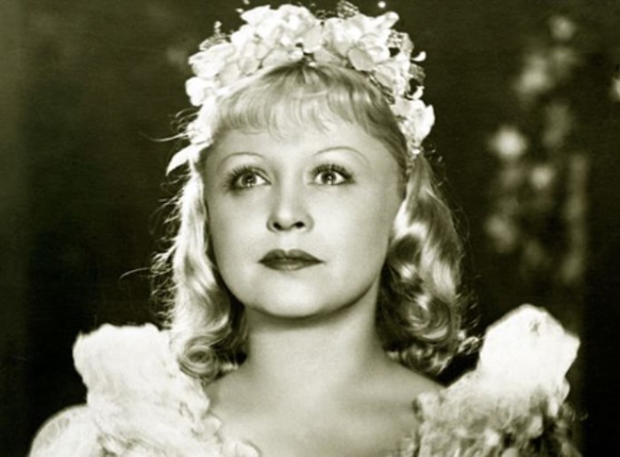 Янина Жеймо в фильме *Золушка*, 1947 | Фото: kino-teatr.ru Янина Жеймо в фильме *Золушка*, 1947 | Фото: kino-teatr.ru