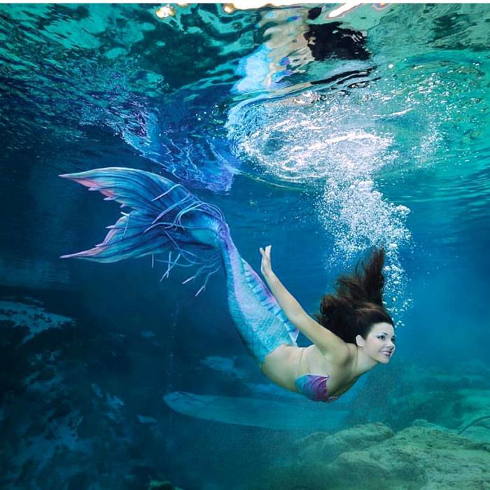 Красота и грациозность русалки из Уики Уэши. | Фото: springhillnow.com. Красота и грациозность русалки из Уики Уэши. | Фото: springhillnow.com.