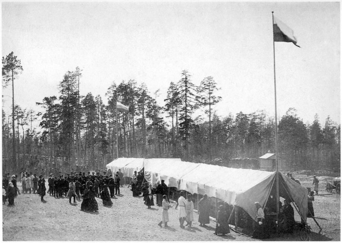 Трапеза во время освещения церкви. Россия, Кондостров, 13 июля 1908 года. Трапеза во время освещения церкви. Россия, Кондостров, 13 июля 1908 года.